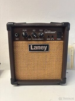 Laney LA10 Acoustic – kytarové kombo pro akustickou kytaru