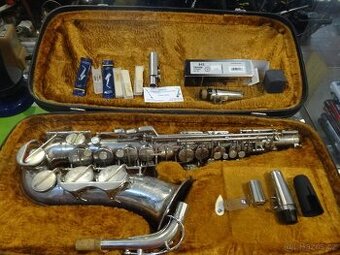 ALT Saxofon AMATI super CLASSIC, po servise.
