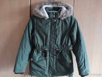 dívčí zimní bunda PRIMARK vel. 146 skoro nová