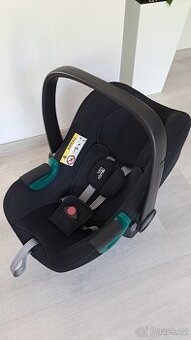 BRITAX RÖMER BABY-SAFE 3 i-Size dětská autosedačka.