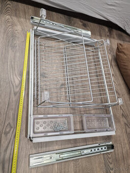 Sada vybavení do šatní skříně, věšák kalhot, kravat, boty