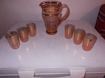 Džbán ve stylu Art Deco