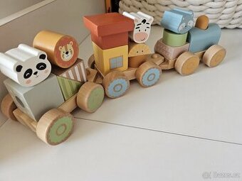 Dřevěný vláček, skládačka