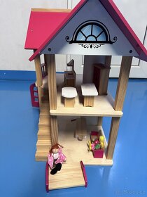 Dětský domeček s nábytkem viz.foto