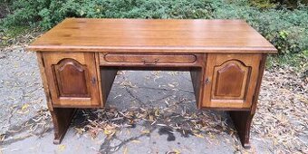 Masivní rustikální psací stůl