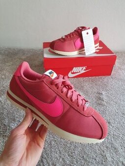 Tenisky Nike Cortez NOVÉ vel. 39