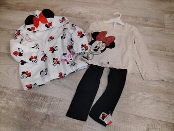 bunda s tričkem a legíny