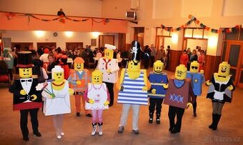 LEGO kostým maska vostatky masopust