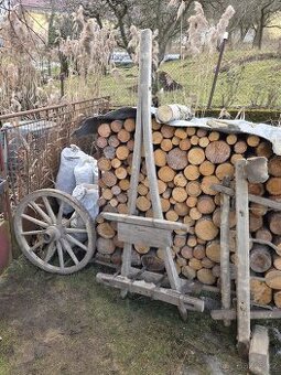 staré nápravy k žebřiňáku, kola, kování na oje