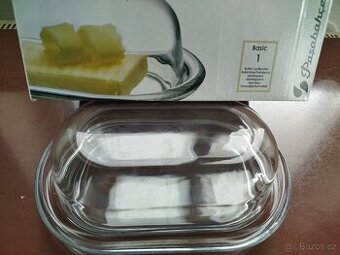 Kvalitní skleněná máslenka s poklopem