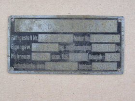 Prodám protektorátní štítek Praga Piccolo 700 ccm