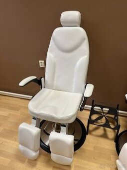 Pedikérské křeslo kožené stav nového kusu