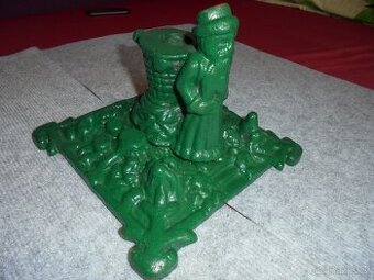 Litinový stojan na vánoční stromek