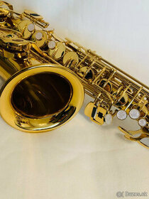 Predám nový Es- Alt saxofón- kópia k modelu Yamaha