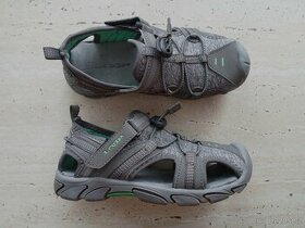 Šedé boty sandály sandálky - 33