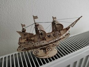 Dřevěný 3D model lodě