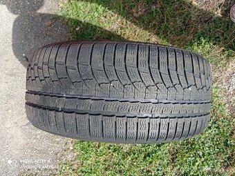 Prodám zimní pneu Nokian 235 x 45 R18 98V XL - 1