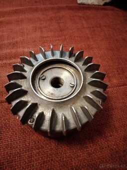 Skútr Manet S100 rotor dynamostartér