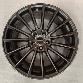 Dvourozměrné disky MAK 8Jx19'' ET38 + 9Jx19'' ET50
