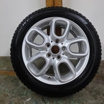 5x112 R16 Mini 195/55 R16 Pirelli