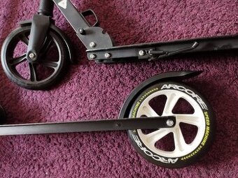 koloběžka scooter velká kola 200mm hliníková skládací 2ks