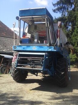 Kombajn E512