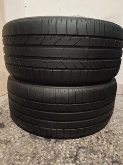 Letní pneu 255/40/19 Bridgestone Potenza RE 040