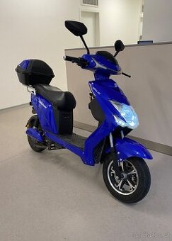 Elektroskutr bez ŘP Elektropower Nova M3