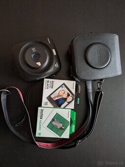Fujifilm Instax Square SQ20 černá