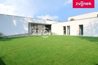 Luxusní vila Zlín - Příluky, velká zahrada, garáž