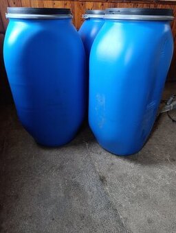 Prodám plastový sud. 120L