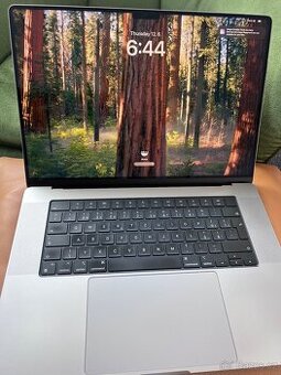 Prodám MacBook Pro 16" (M1 Max, 32 GB RAM, 1 TB SSD) A2485