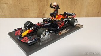 Max Verstappen 1:18 s figurkou - víťaz Monaco