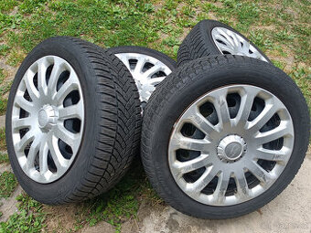 Set zimních pneu GOOD YEAR pro FORD Fiesta vč.disků a poklic