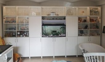 Krásná vestavěná skříň kvalitního lamina