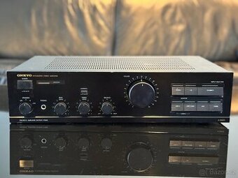 Onkyo A-8420 Zesilovač