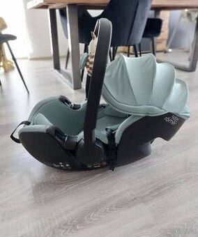Autosedačka Britax Römer Baby Safe Pro