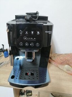 Automaticky kavovar DeLonghi