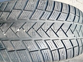 Prodám Sadu pneu 235/55/18 Zimni