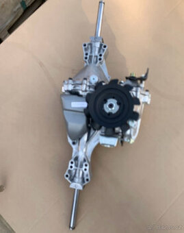převodovka zahradní traktor hydrostatická převodovka