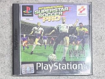 - PS1 hra International Superstar Soccer Pro -