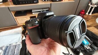Nikon D7500, 2 objektivy a příslušenství