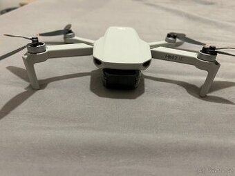 Dron DJI Mini 2 SE