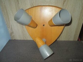 Stropní trojbodové svítidlo