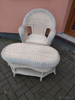 RATANOVÉ KŘESLO A STŮL - 1