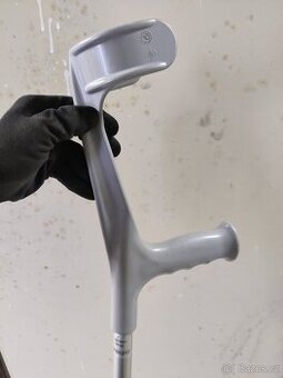 Francouzská hůl (berle) 1 kus