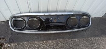 PRODÁM NA TATRA 603 PŘEDNÍ MASKU