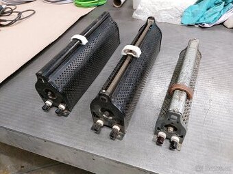 Výkonové reostaty (posuvné) – 20Ω, 40Ω, 200Ω – funkční