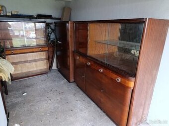 sekretář, vitrína a šatník ve stylu Art Deco Jindřich Halaby