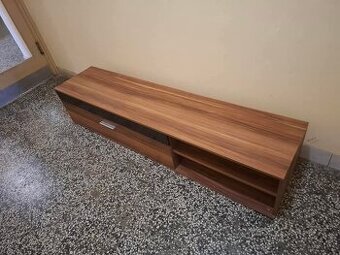 TV stolek / nízká skříňka